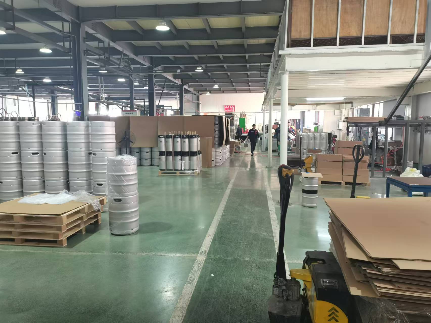 China manufacturer of stainless beer keg,China manufacturer of stainless beer barrel. China E30L beer keg supplier, China E50L beer berrel supplier